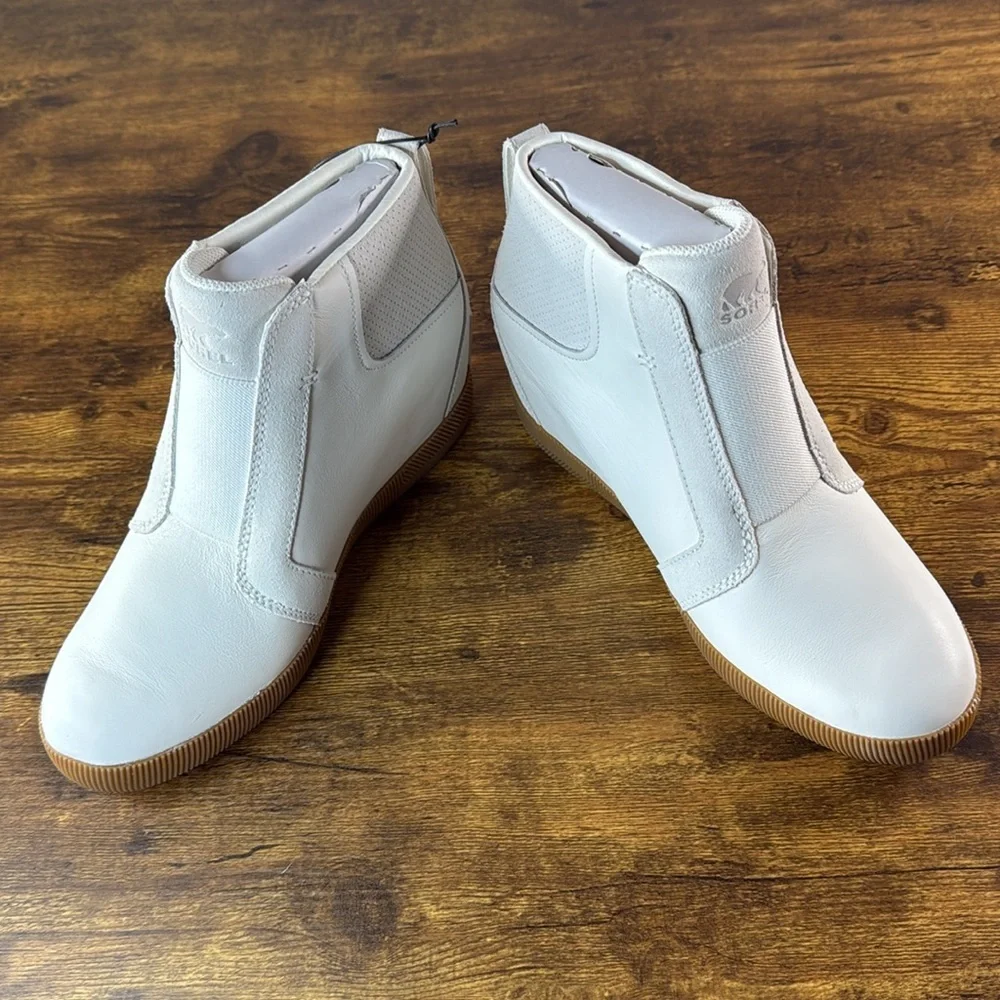 NWT Sorel Women's White Leather Winter Boots - Picture 4 of 12